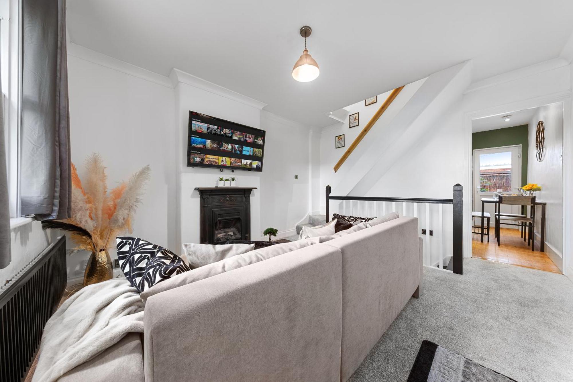 The Hogwarts Retreat - Cinema Room - Special May Offer - 25Th - 31St Watford (Hertfordshire) Exterior foto