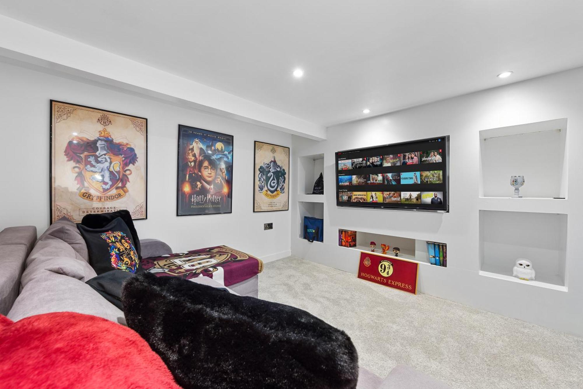 The Hogwarts Retreat - Cinema Room - Special May Offer - 25Th - 31St Watford (Hertfordshire) Exterior foto