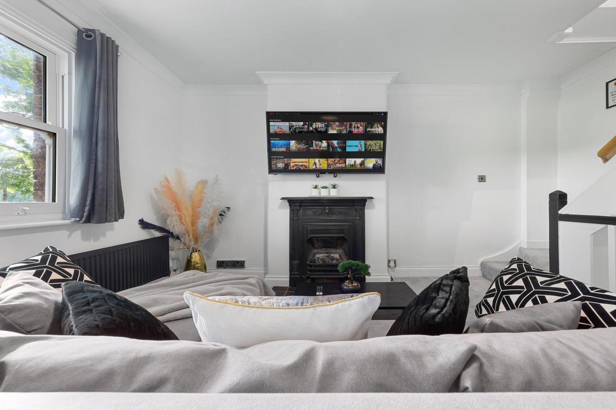 The Hogwarts Retreat - Cinema Room - Special May Offer - 25Th - 31St Watford (Hertfordshire) Exterior foto